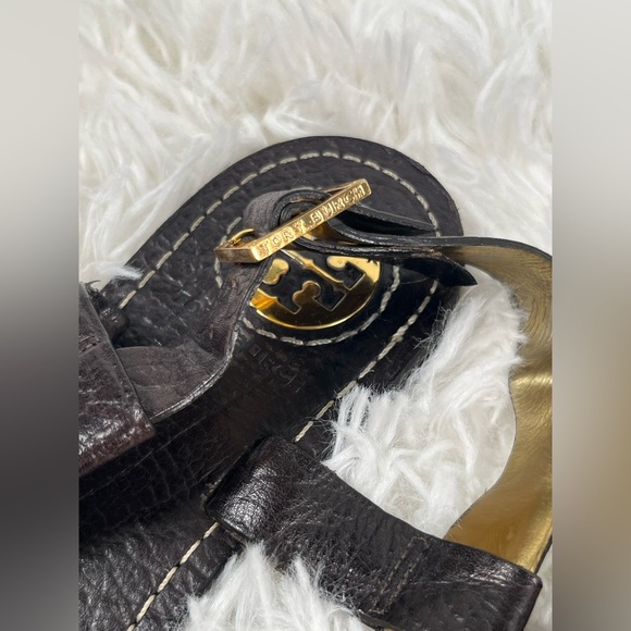 Tory Burch | Black Brown Studded Pebbled Leather Gladiator Flat Sandals - Picture 5 of 7